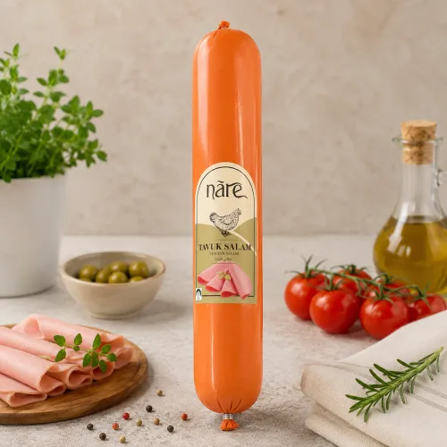Наре пилешки колбас- 700 гр.